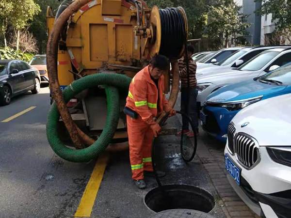 松山排污管道清淤